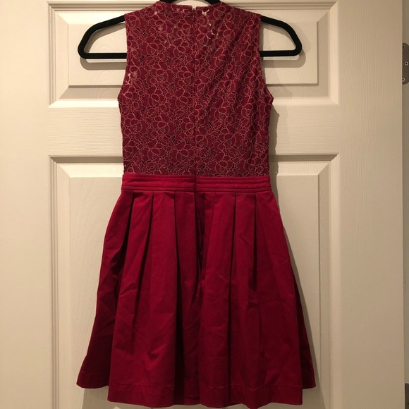 Talula Red Dress 0 - Picture 2 of 2